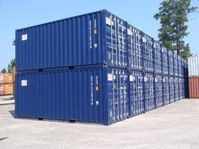 B&atilde;i container cũ phục vụ nhu cầu mua b&aacute;n v&agrave; sử dụng container