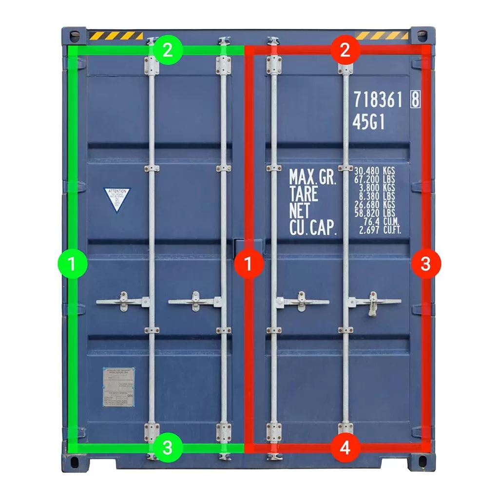 Kiểm tra bản lề, gioăng cửa v&agrave; cơ cấu kh&oacute;a container cũ