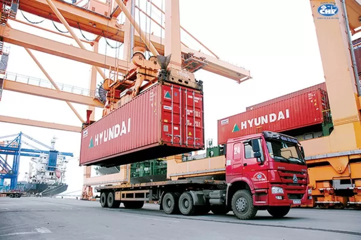 CẦN LƯU Ý GÌ KHI VẬN CHUYỂN BẰNG CONTAINER?
