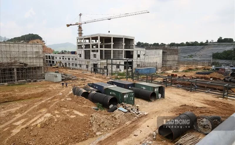 7 Tiêu Chí Sống Còn Khi Thuê Container Văn Phòng 20 Feet Cho Công Trường Xây Dựng